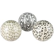 Decorative Objects & Figurines